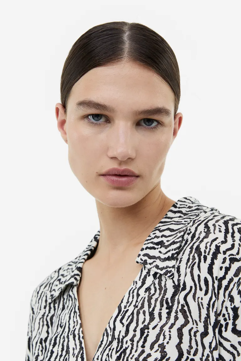 

Платье с воротником H&M, бежевый