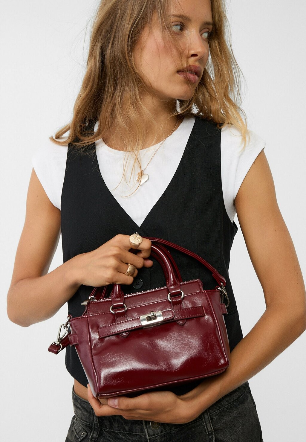 

Сумка через плечо Stradivarius, бордовый