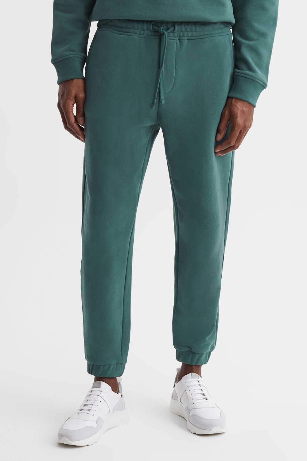 

Окрашенные Али джоггеры Reiss, зеленый