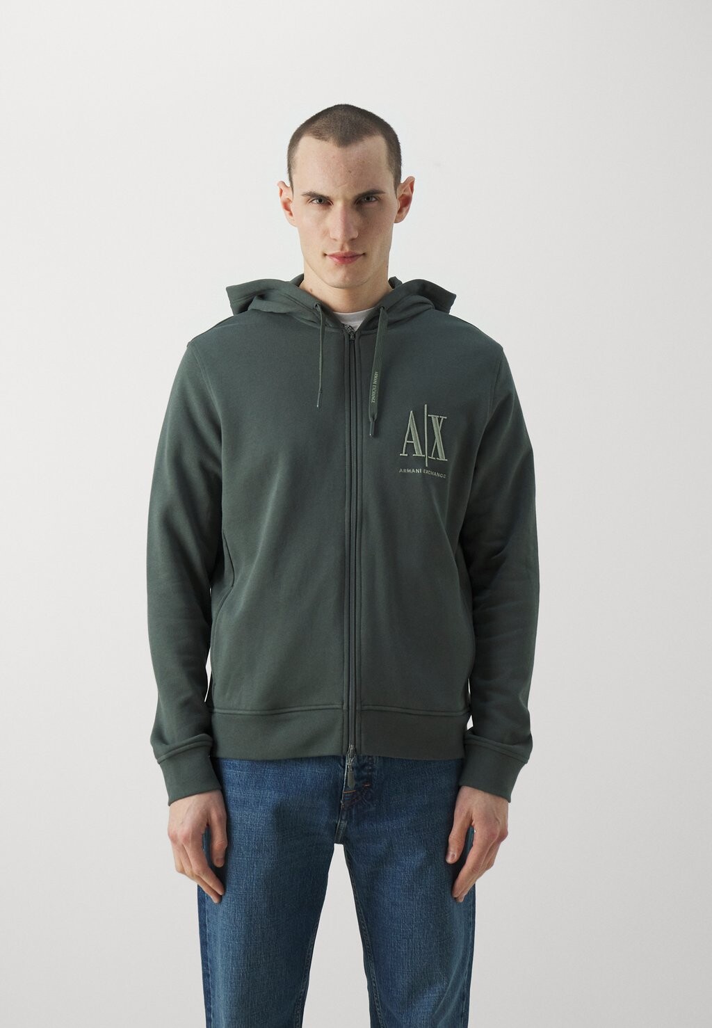 

Толстовка Armani Exchange, цвет urban chic/granite