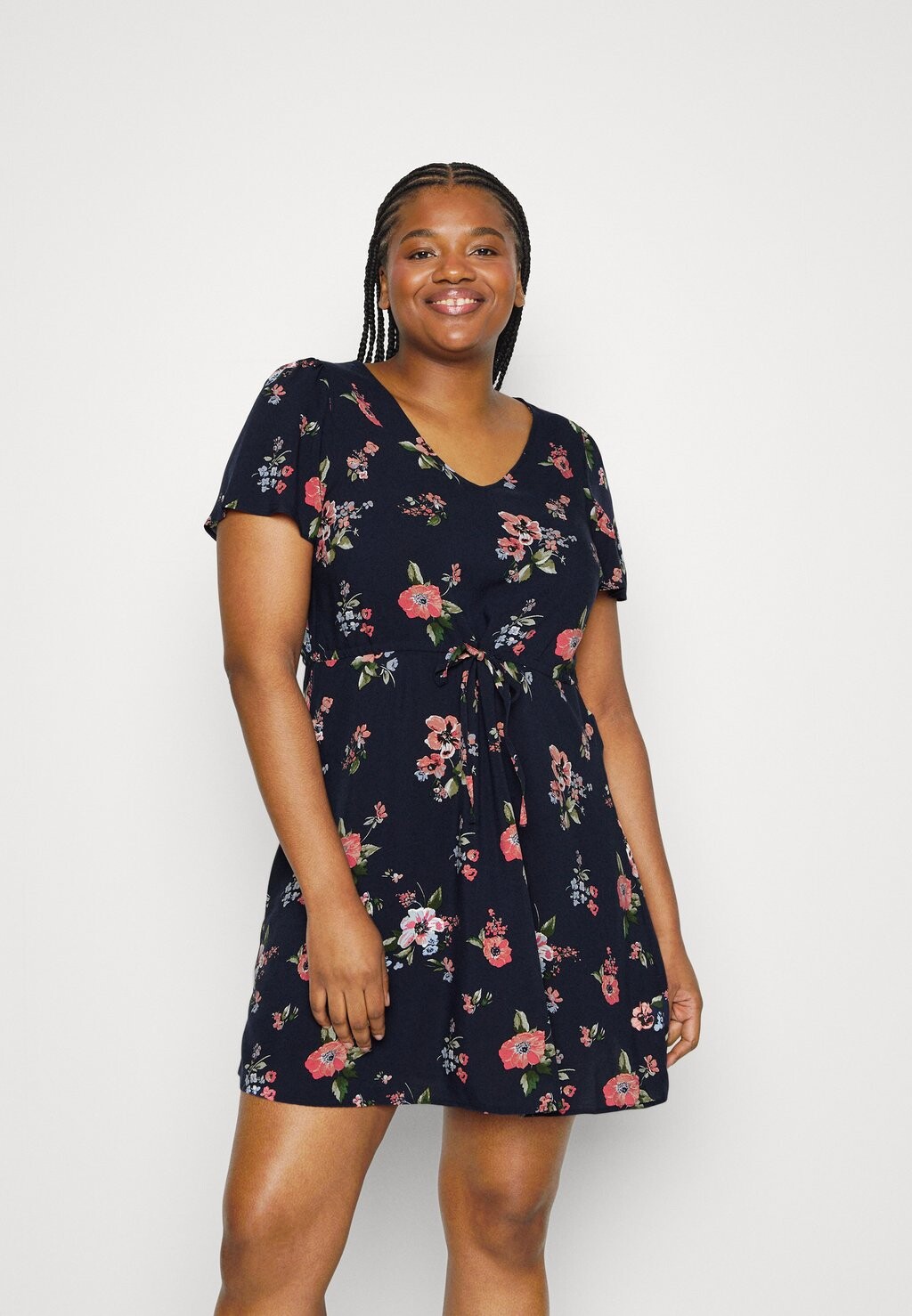 

Летнее платье Vero Moda, темно-синий