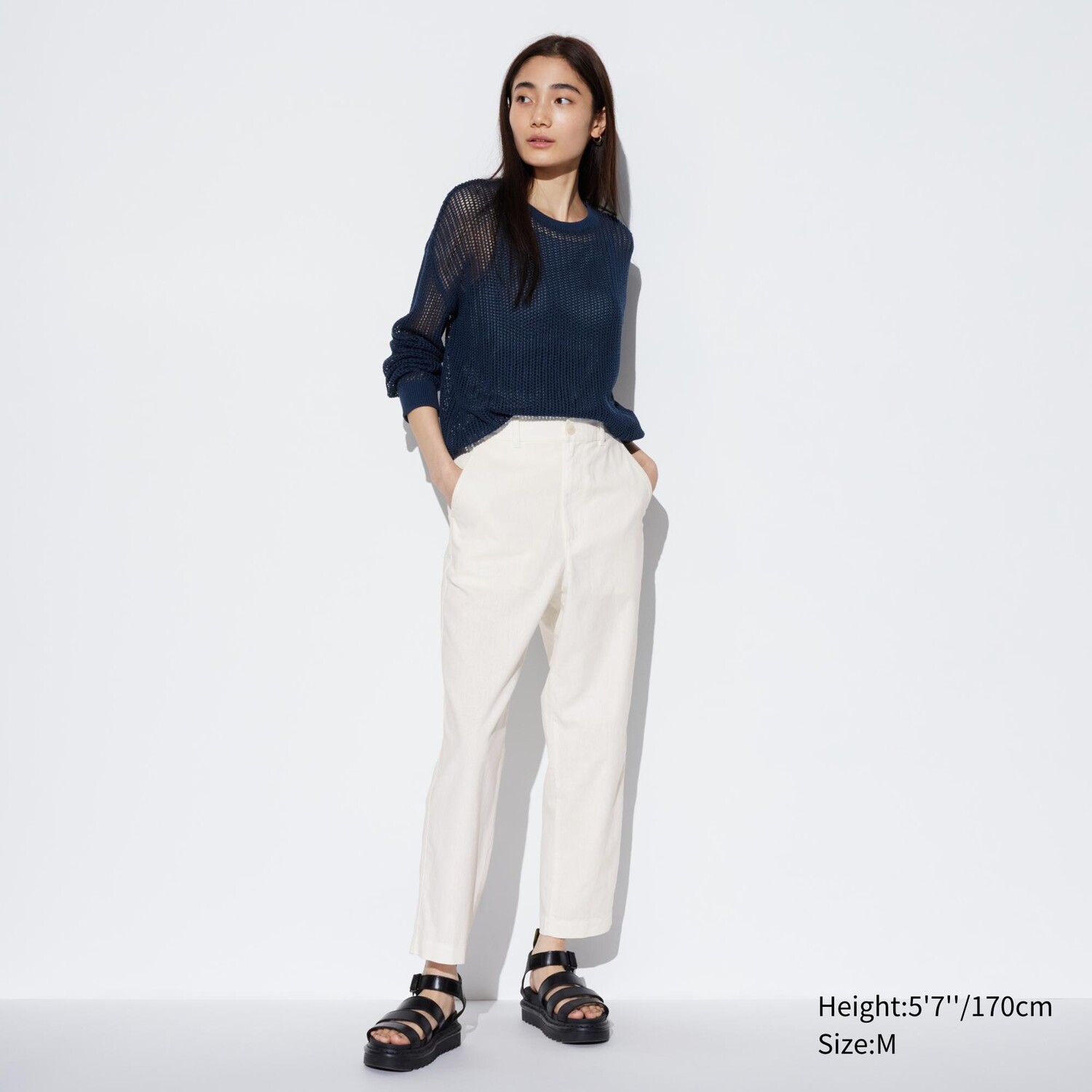 

Брюки UNIQLO зауженные из смесового льна, молочный