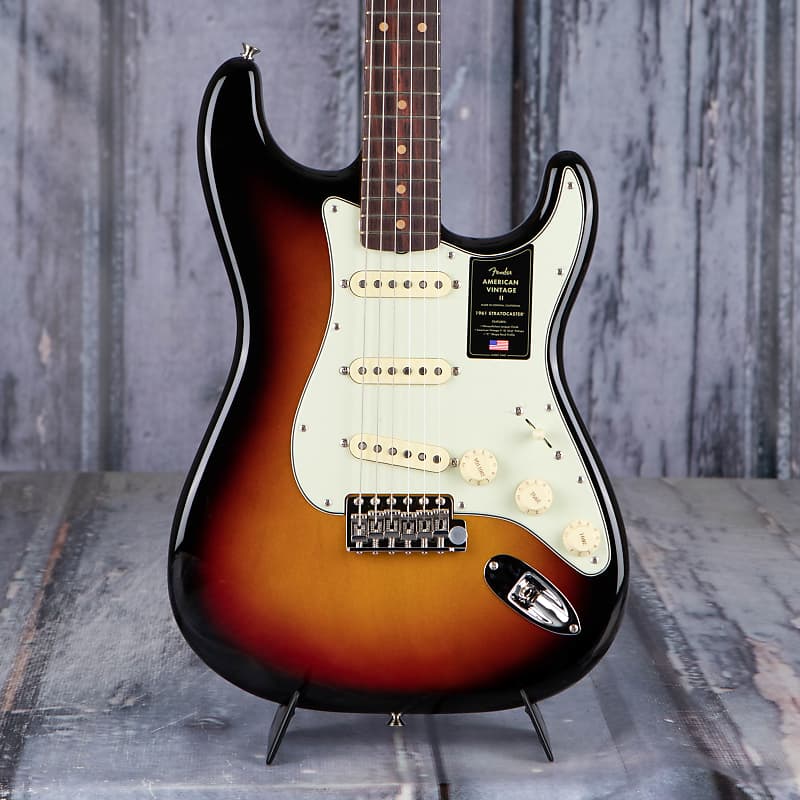 Электрогитара Fender American Vintage II 1961 Stratocaster, 3-Color Sunburst электрогитара fender american vintage ii 1961 stratocaster rosewood fingerboard 3 color sunburst lefty