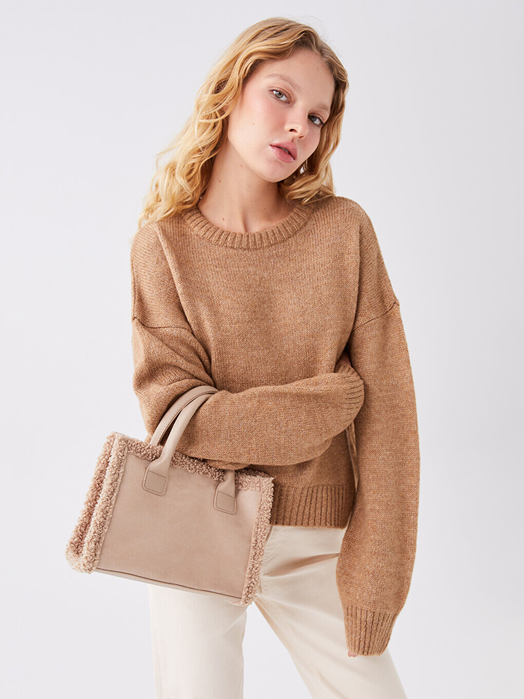 

Женская большая сумка из замши LCW ACCESSORIES