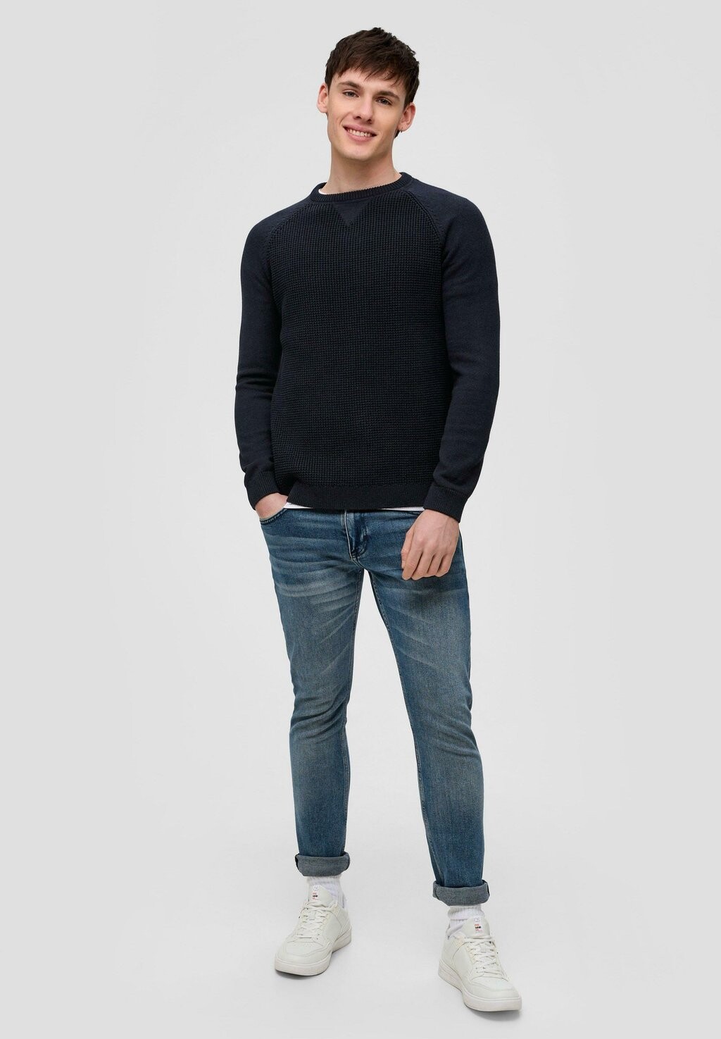 

Вязаный свитер MIT RAGLANÄRMELN QS, цвет tiefblau