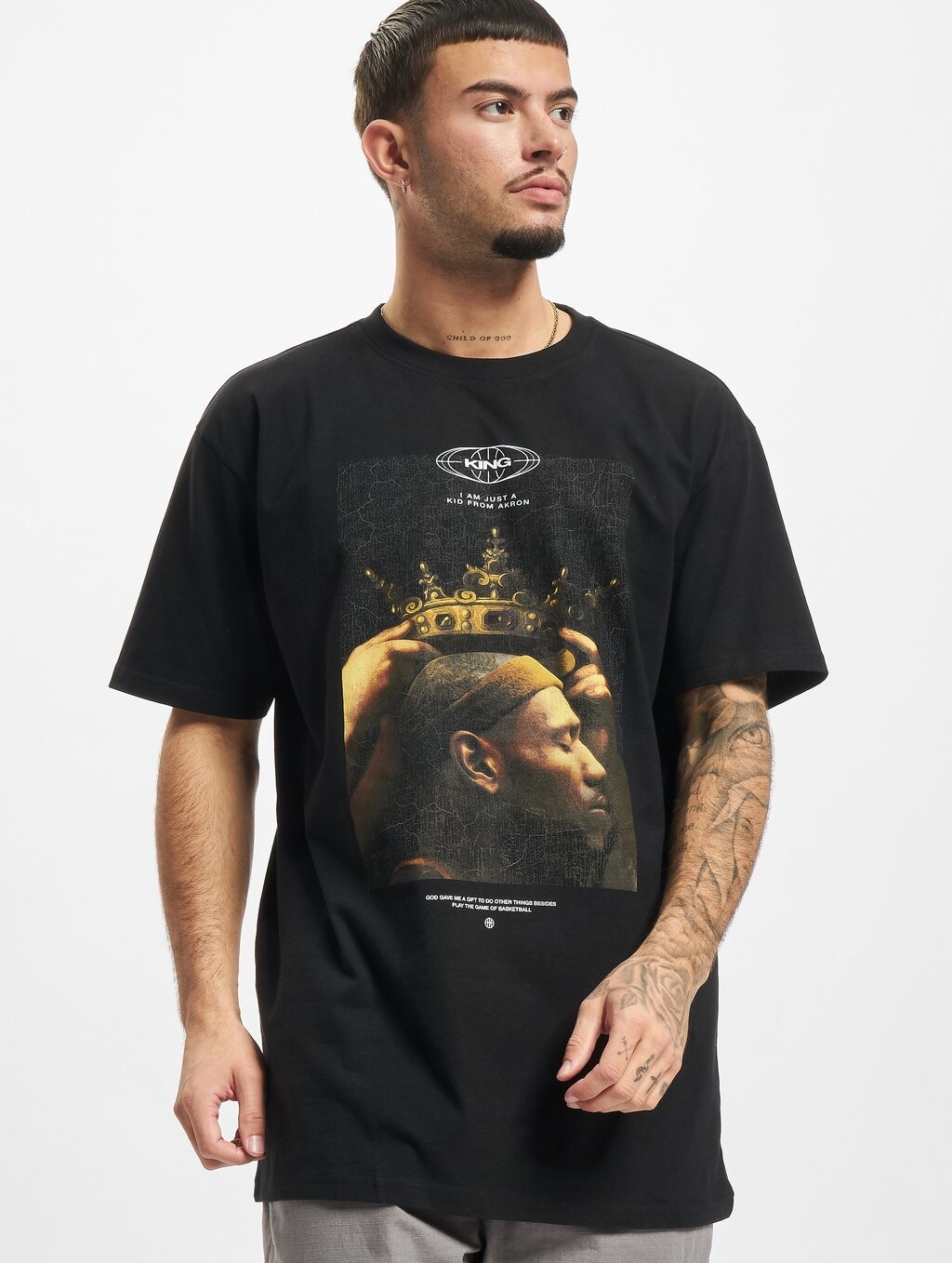 

Футболка с принтом Upscale by Mister Tee, черный