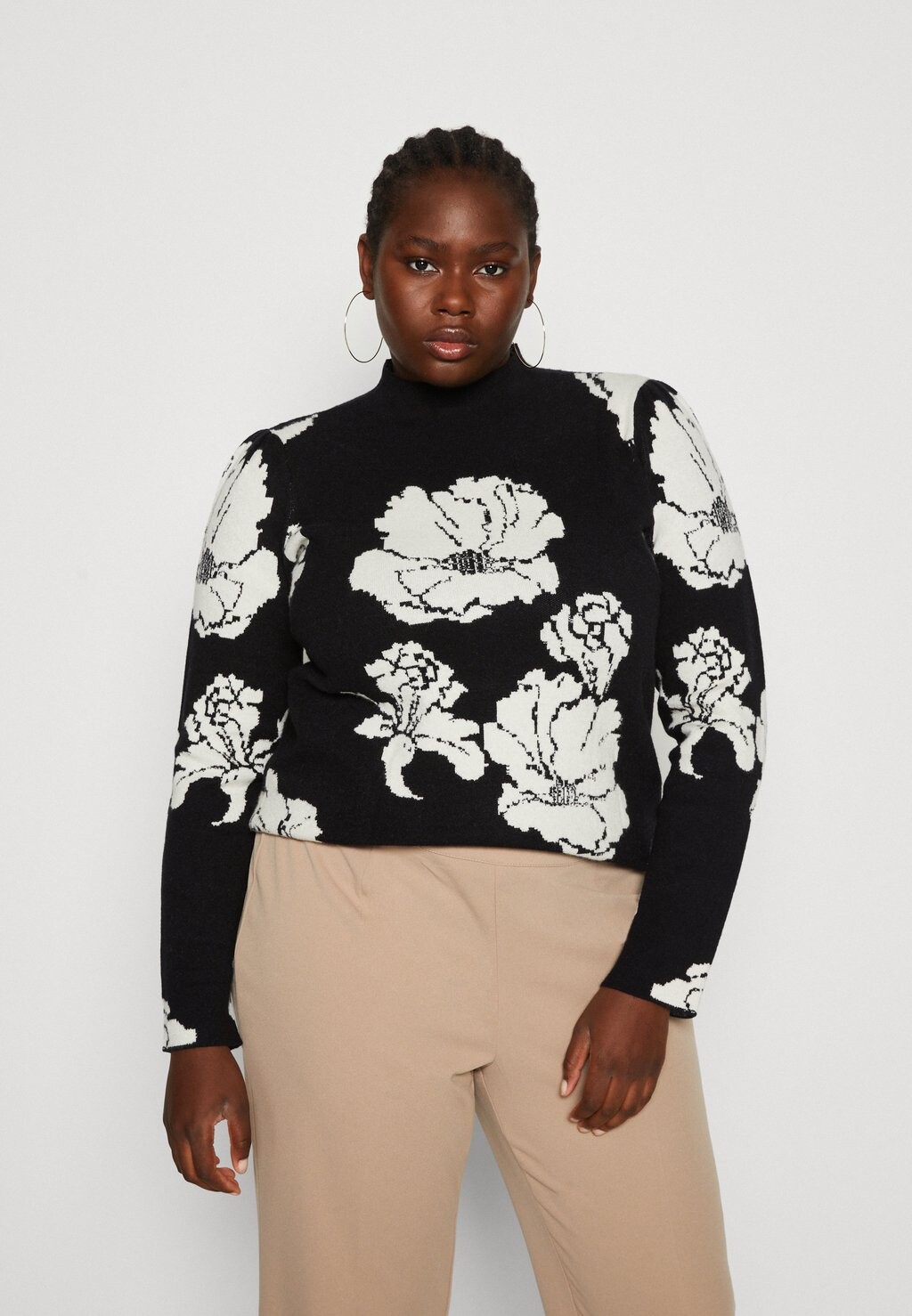 

Свитшот Vero Moda Curve VMCFLORA PUFF HIGHNECK, цвет black/birch