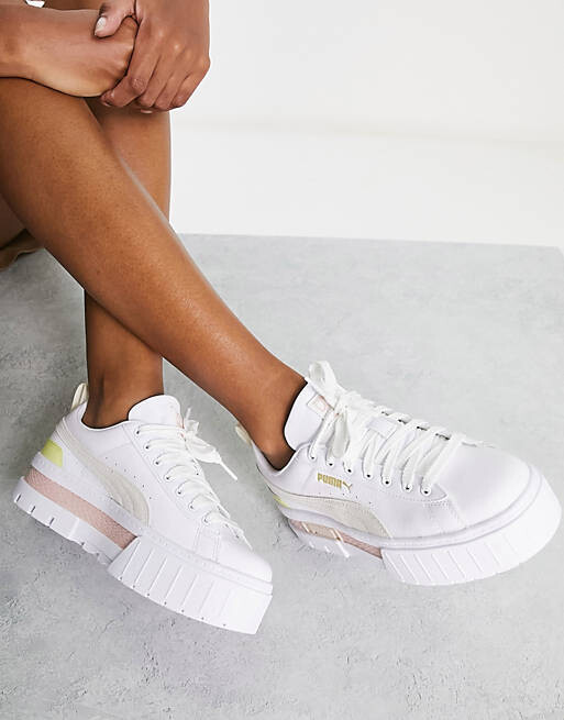 

Бело-розовые кроссовки на платформе Puma Mayze