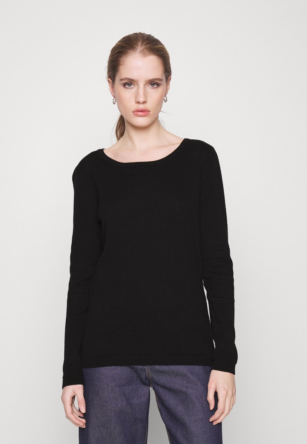 

Джемпер Vero Moda, черный