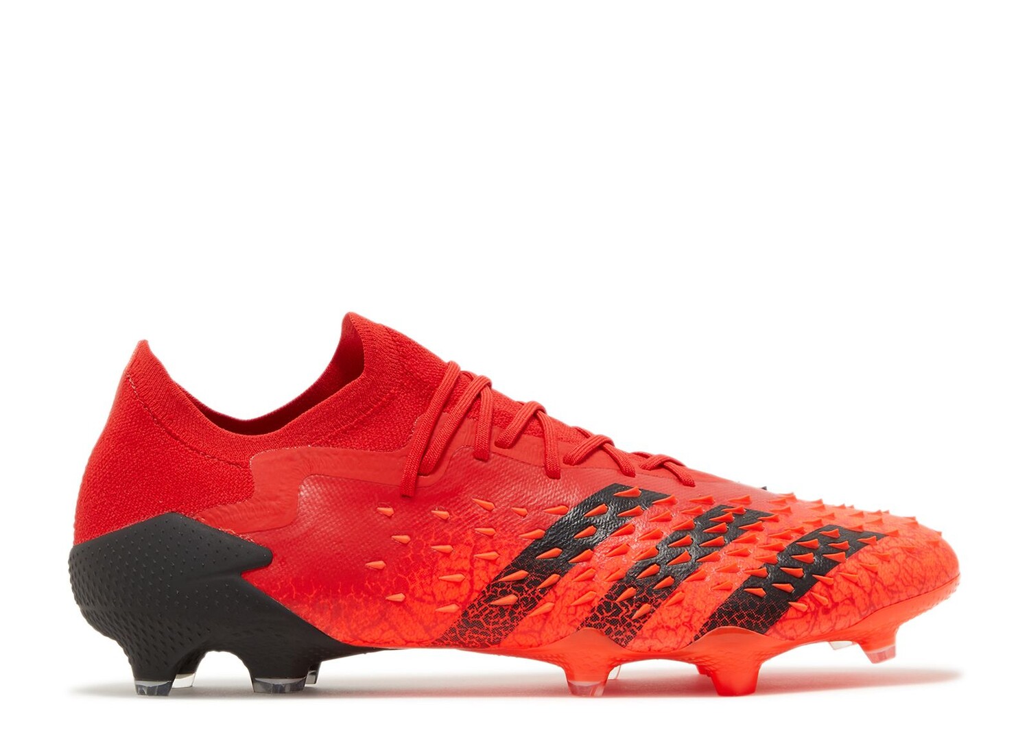 

Кроссовки adidas Predator Freak.1 Low Fg 'Demonskin - Solar Red', красный