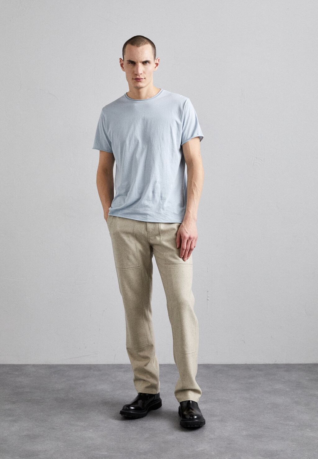

Футболка базовая TEE Filippa K, цвет dove blue