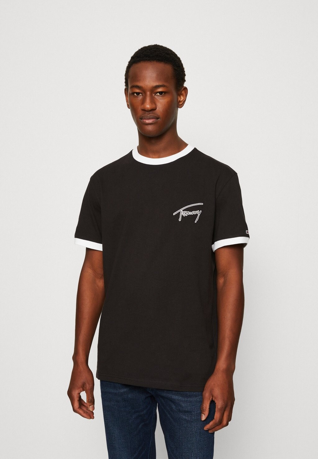 

Футболка с принтом Tommy Jeans, черный