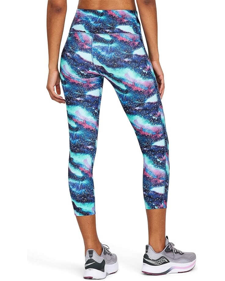 Брюки Saucony Fortify Crop, цвет Dusk Galaxy Print