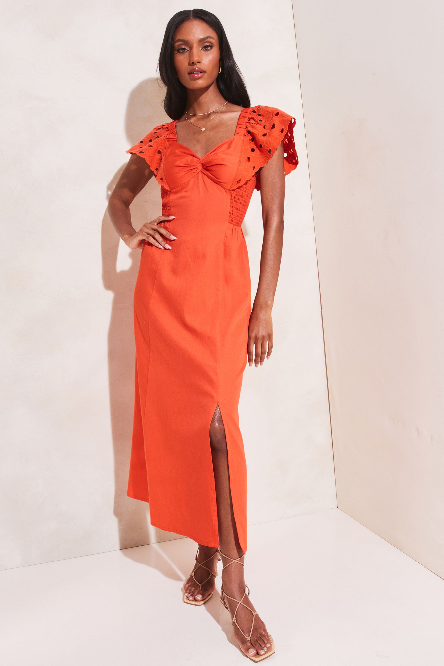 Платье миди с рюшами на рукавах и английской вышивкой Lipsy, оранжевый