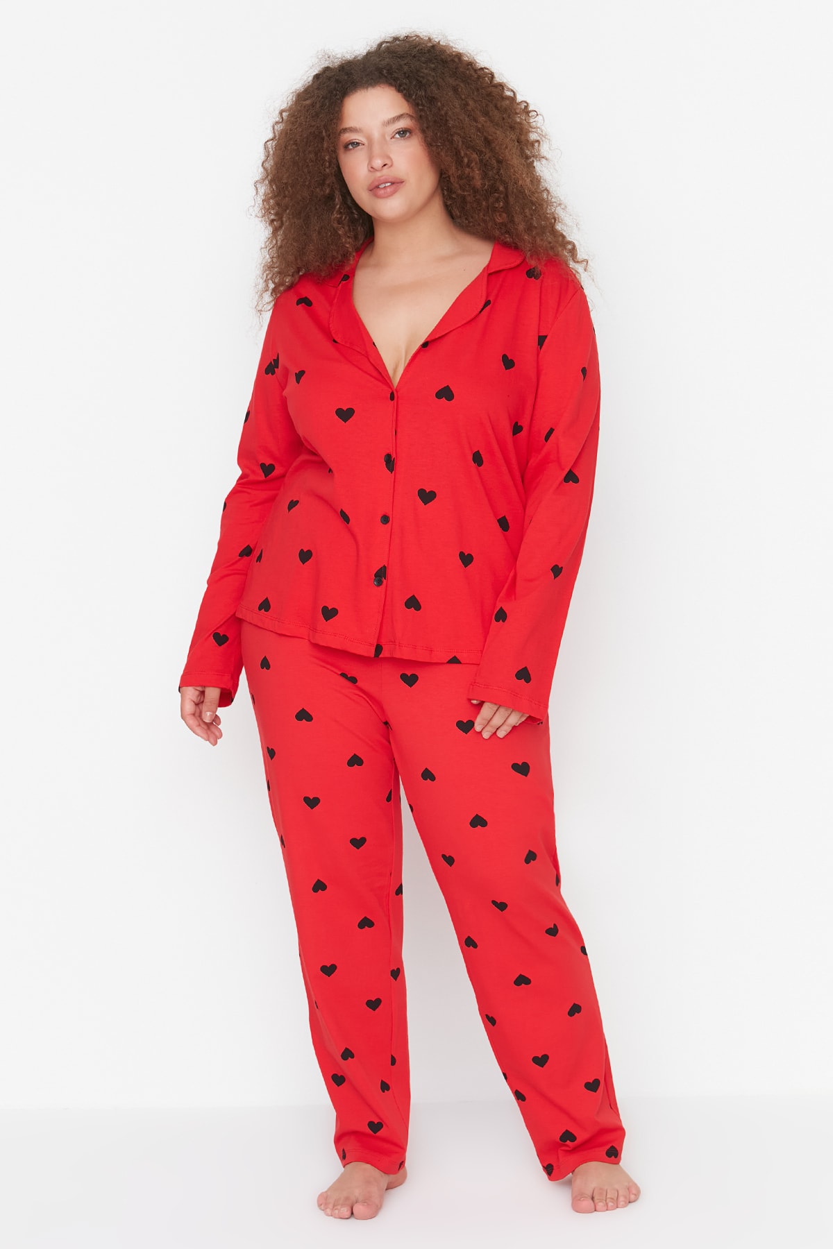цена Пижамный комплект больших размеров - красный - сердце Trendyol