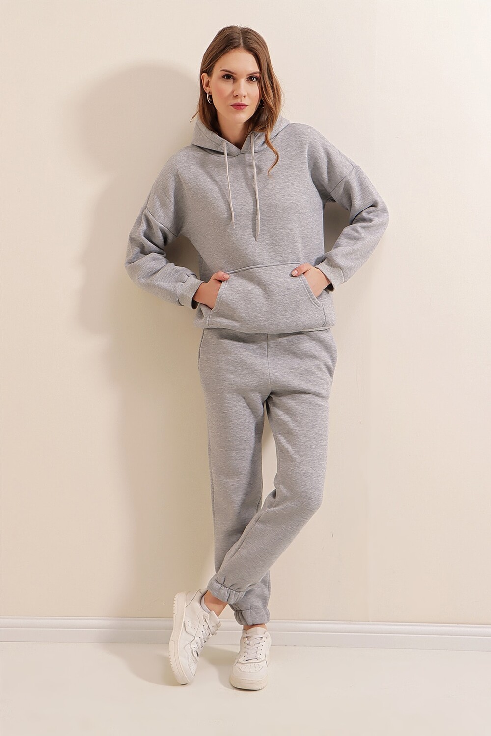 

Комплект спортивного костюма Oversize с капюшоном из трех ниток — серый Bigdart