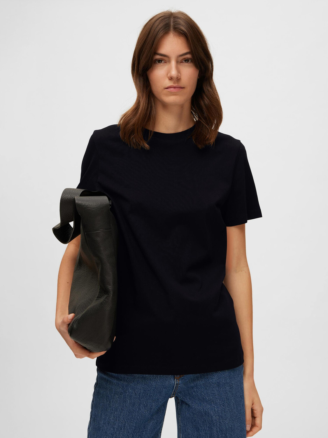 

Футболка SELECTED FEMME Dünnes Basic Kurzarm SLFMYESSENTIAL, черный