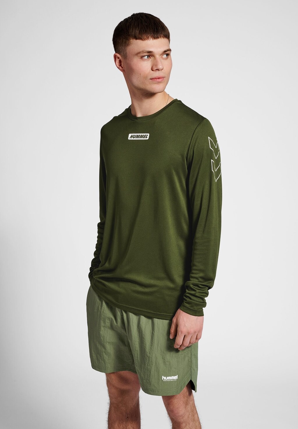 

Футболка с длинными рукавами Hummel, зеленый меланж