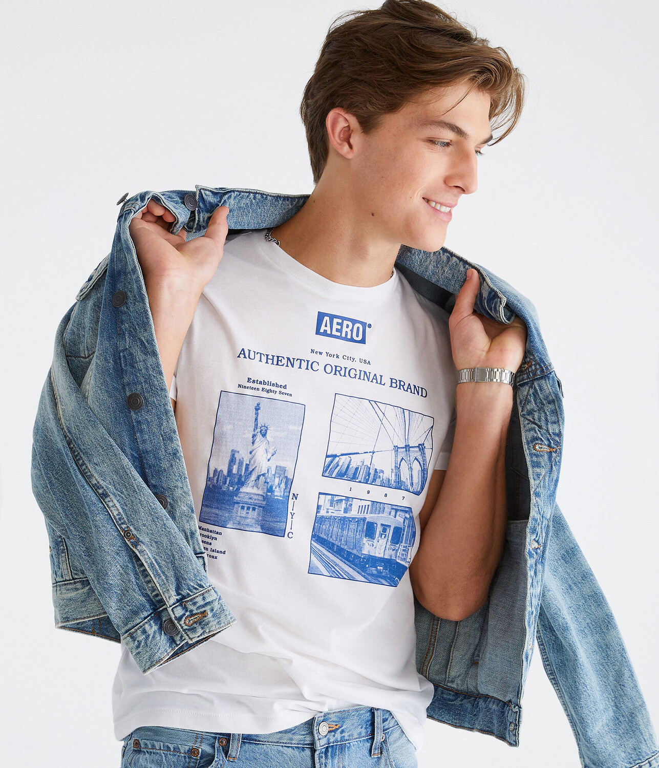 

Футболка Aero NYC City Scenes с графическим рисунком Aeropostale, белый