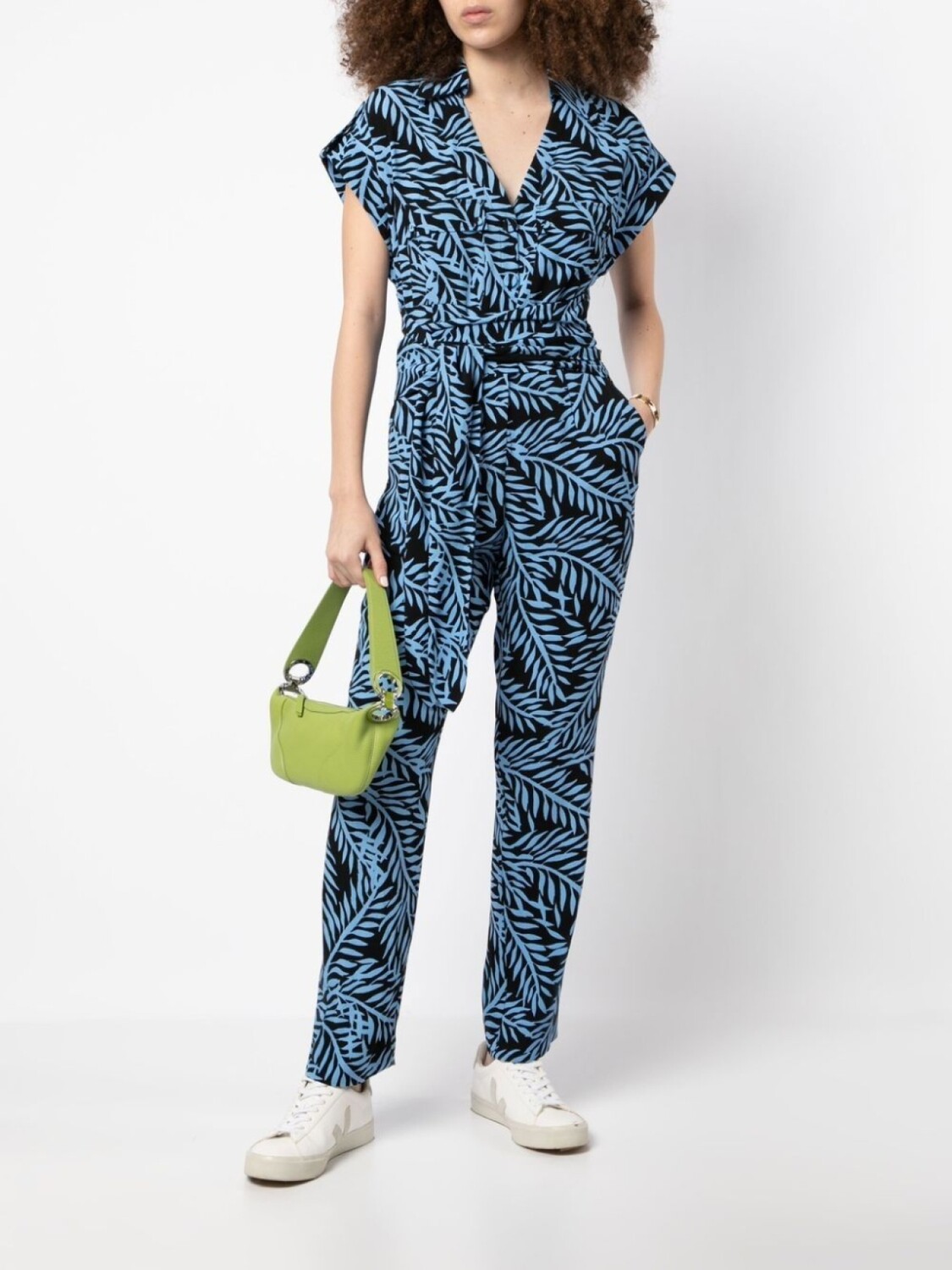 

DVF Diane von Furstenberg комбинезон с поясом и принтом, синий