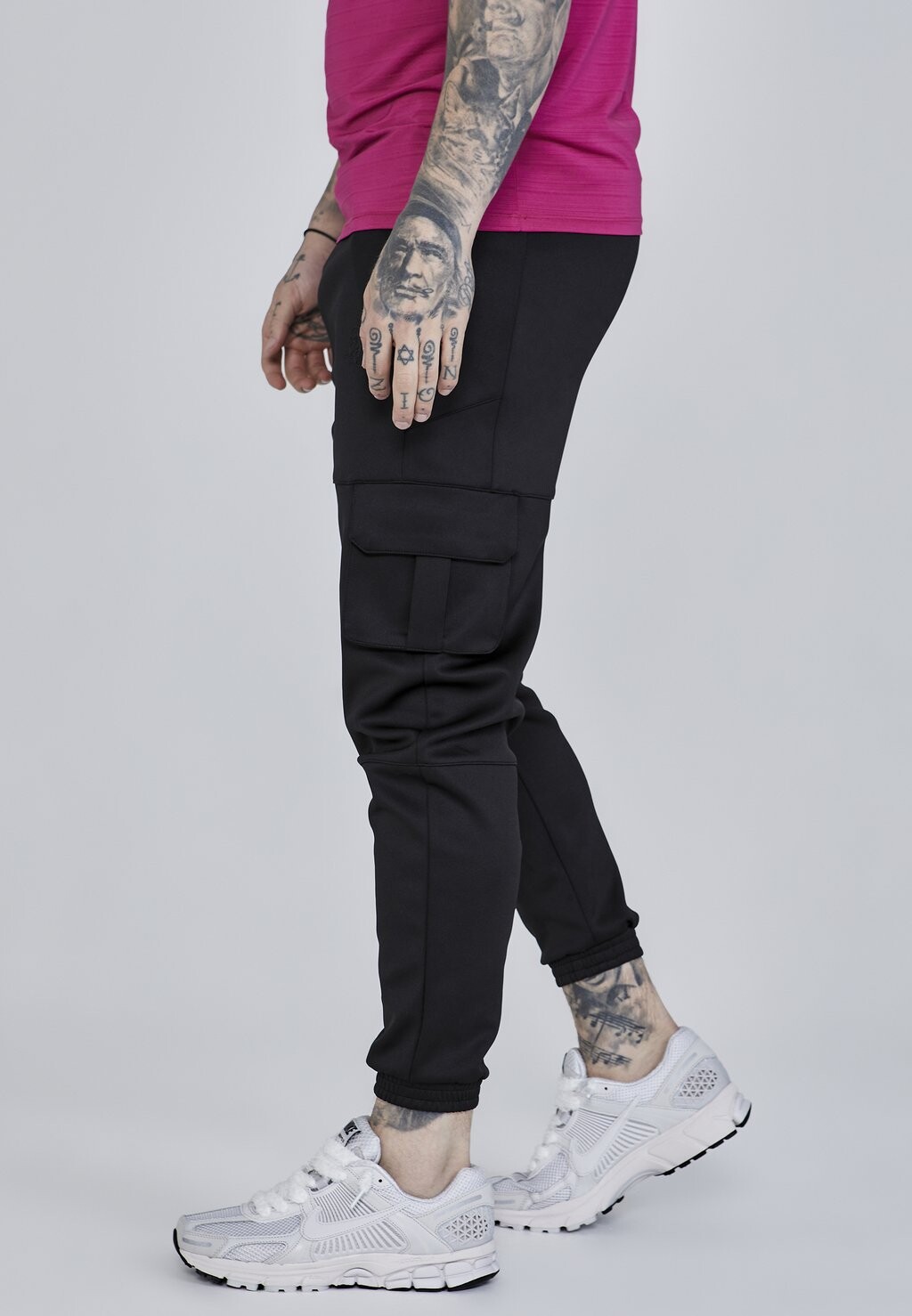 

Брюки карго SIKSILK, черные