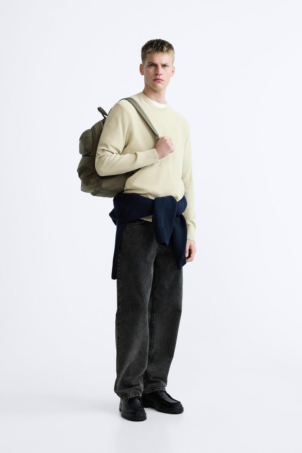 

Рюкзак из нейлона с многокарманами ZARA, зеленый