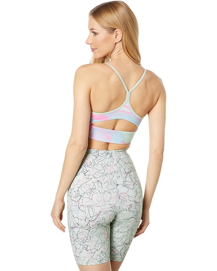 

Бюстгальтер Reebok Workout Ready All Over Print Tri Back Bra, цвет Light Sage