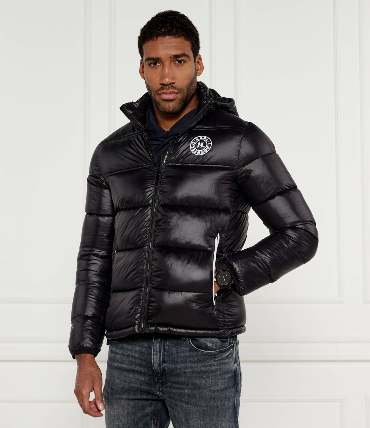 

Куртка Karl Lagerfeld Regular Fit, черный