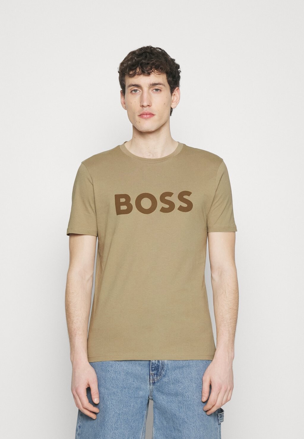 

Футболка с принтом BOSS, бежевый