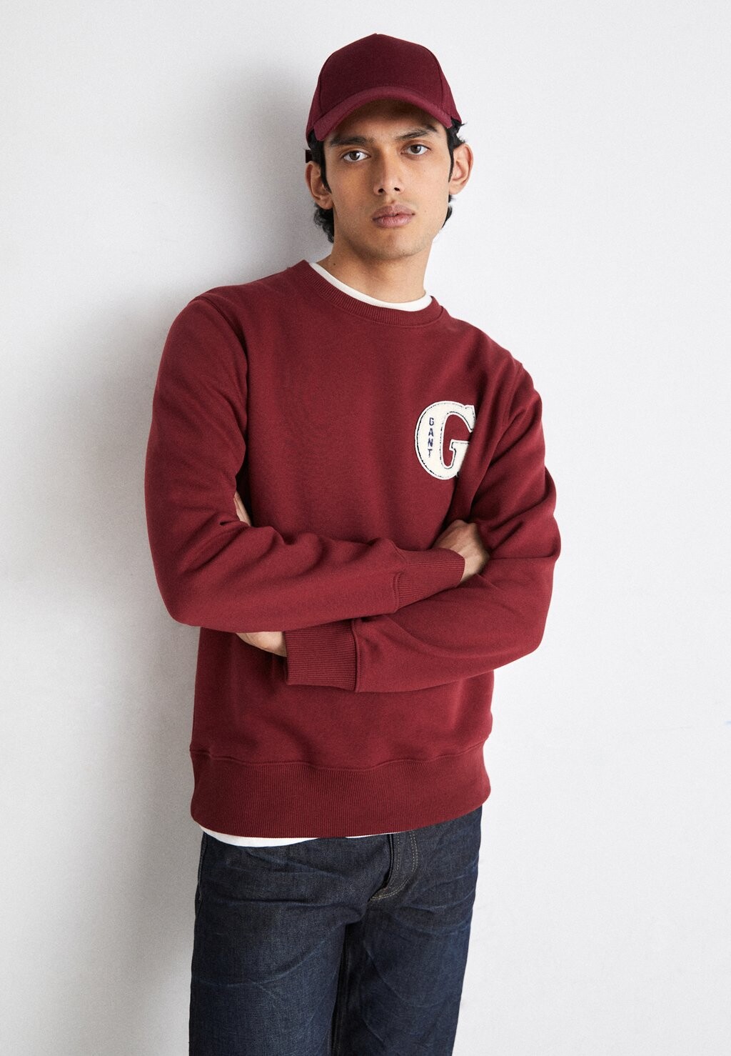 

Толстовка GANT GRAPHIC C NECK, объемный красный