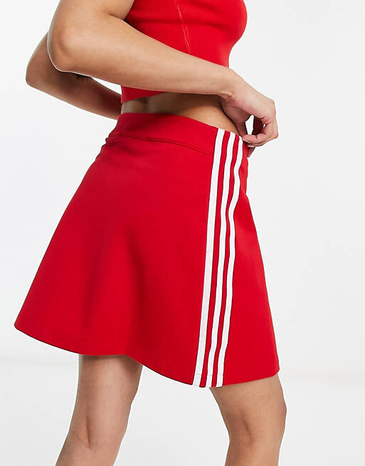 

Алая юбка с запахом и тремя полосками adidas Originals