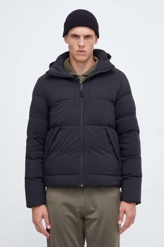 

Пуховик Jack Wolfskin, черный