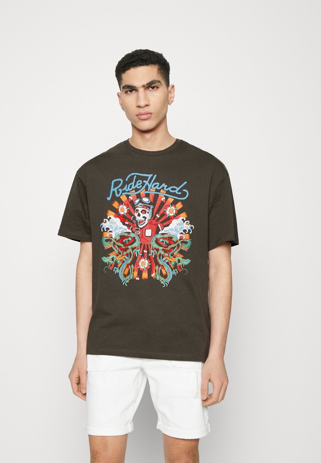 

Футболка с принтом Jack & Jones