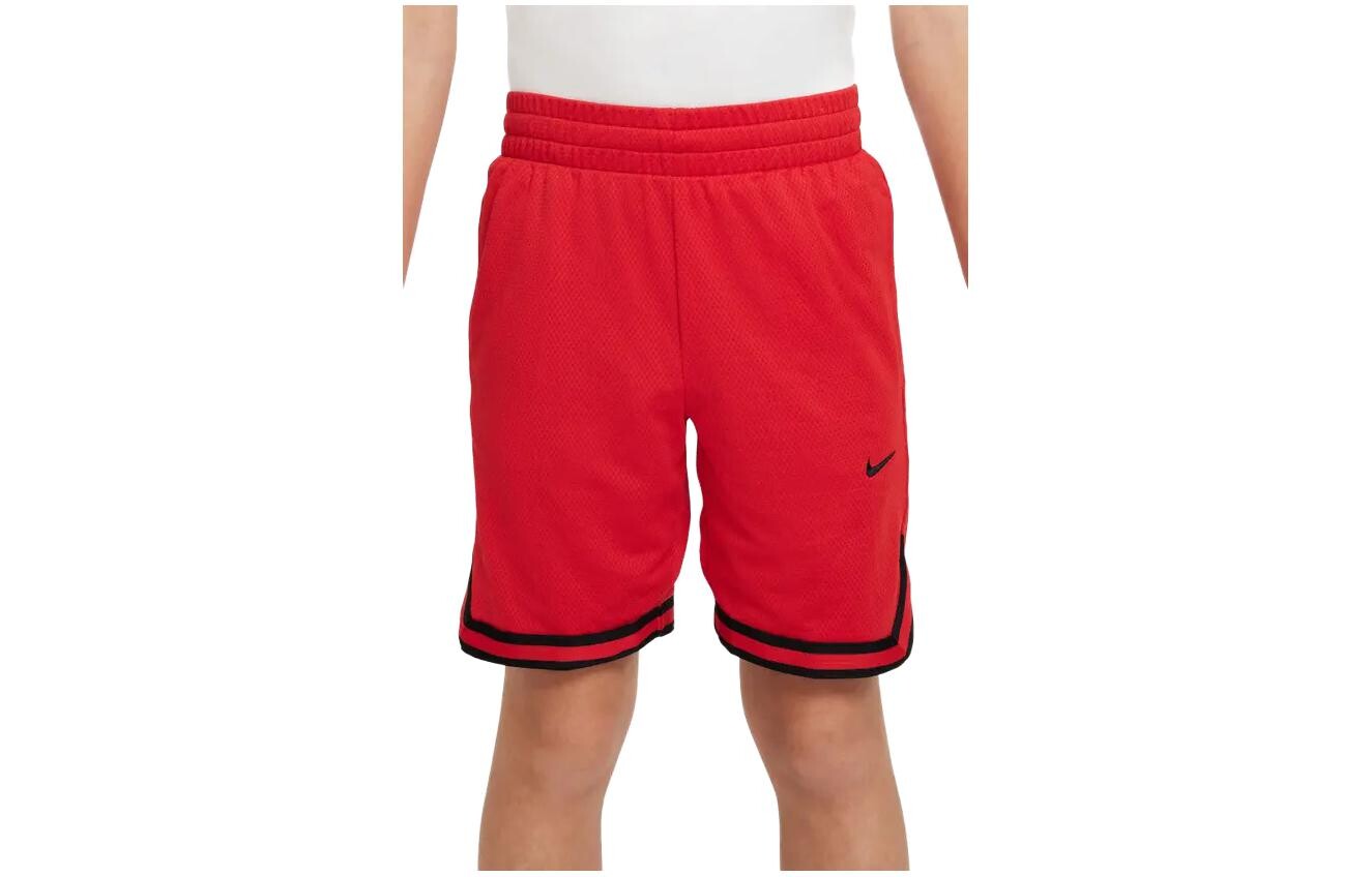 

Дети Шорты Nike, красный