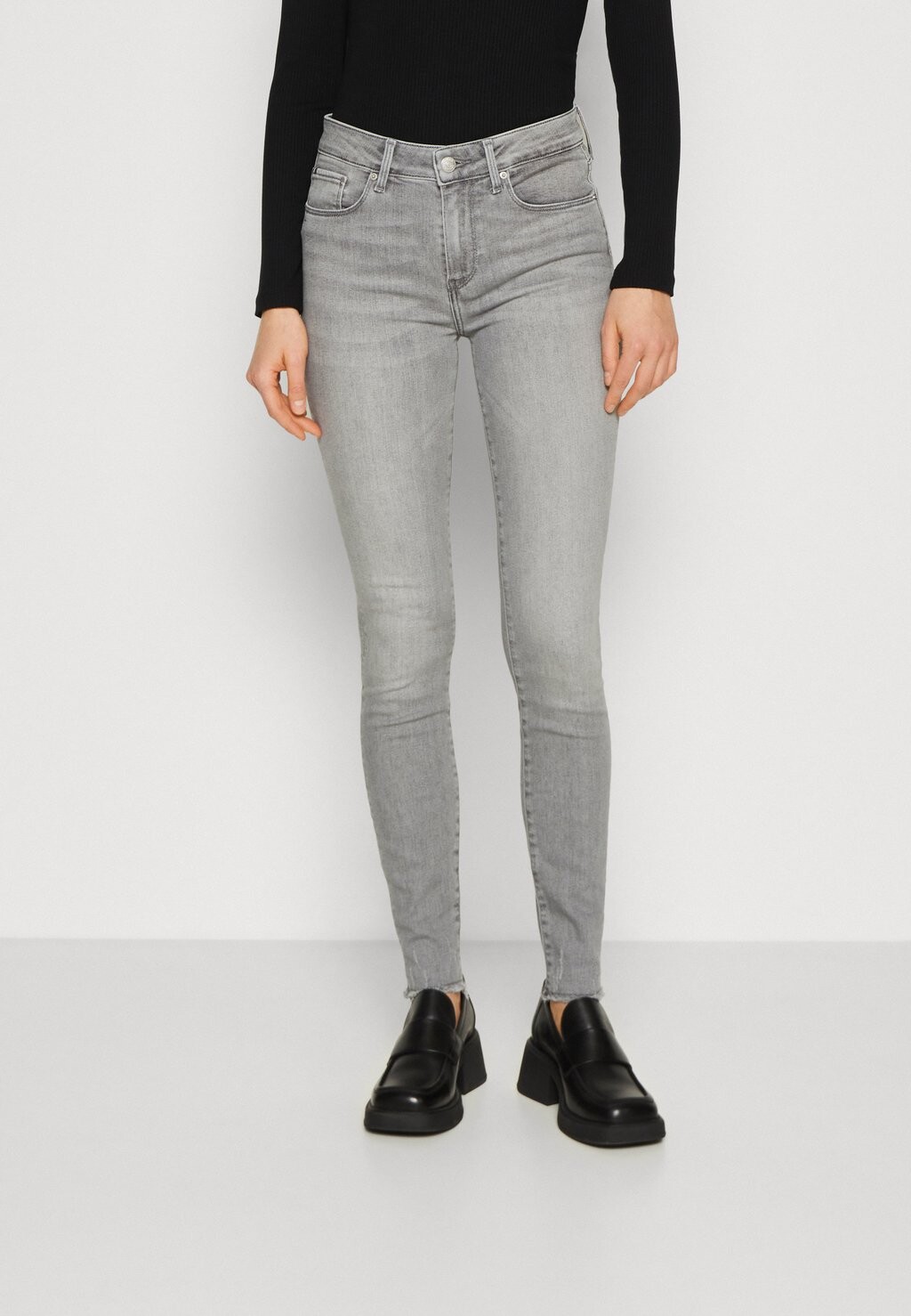 

Джинсы Skinny Fit Tommy Hilfiger