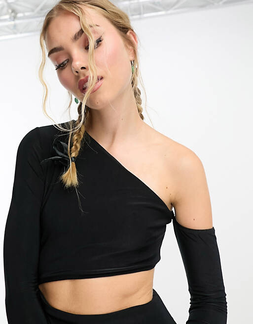 

Черное платье мини с асимметричным вырезом ASOS DESIGN - BLACK, Черный