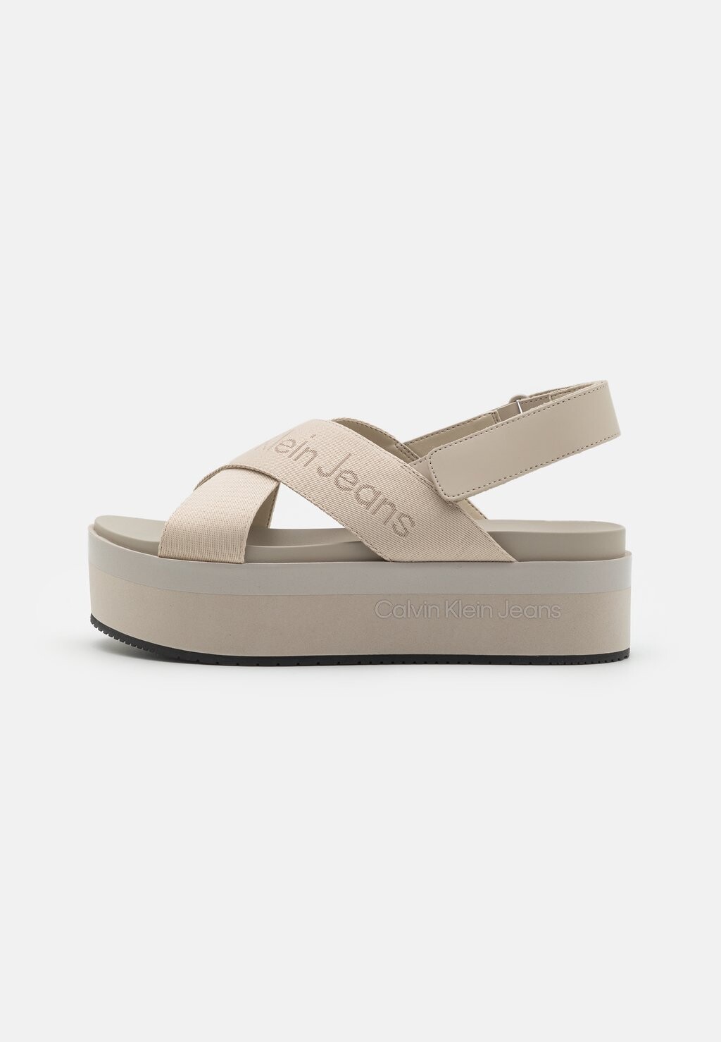 

Сандалии на платформе FLATFORM SLING Calvin Klein Jeans, цвет triple eggshell