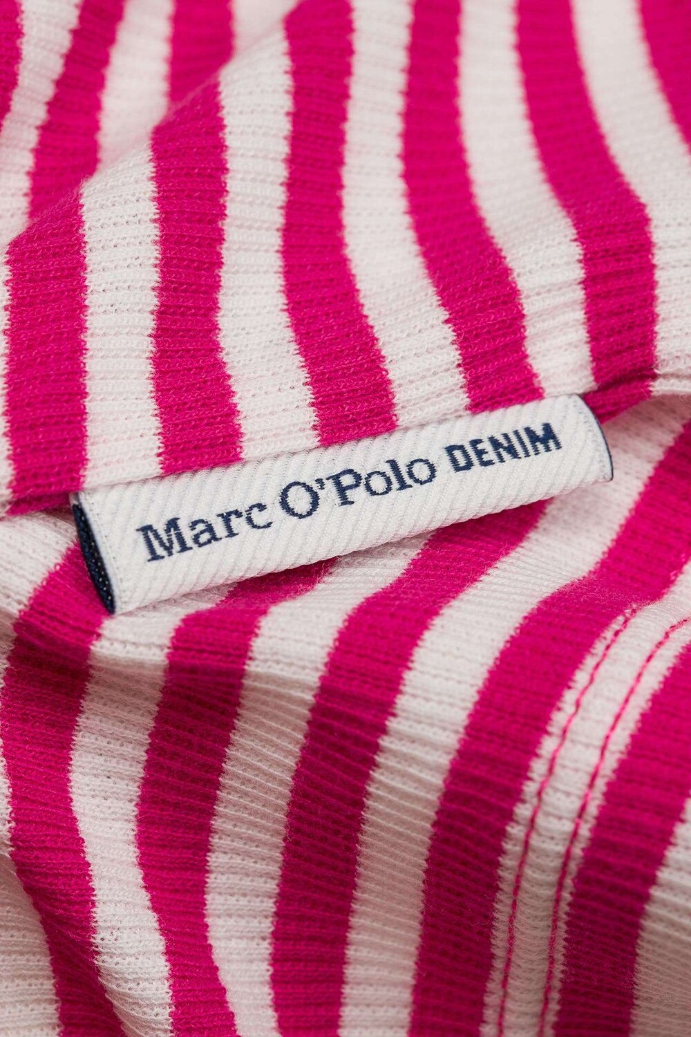 

Лонгслив в полоску Marc O'Polo