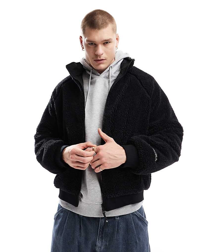 

Bershka – Двусторонняя черная куртка из овчины