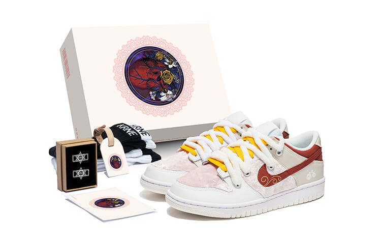 

Женские кроссовки для скейтбординга Nike Dunk