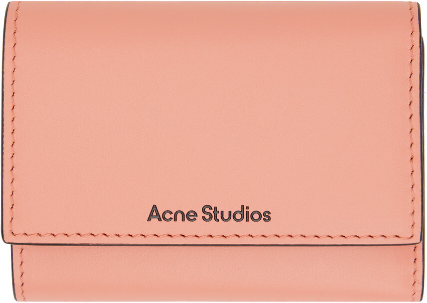 

Розовый кожаный кошелек тройного сложения Acne Studios