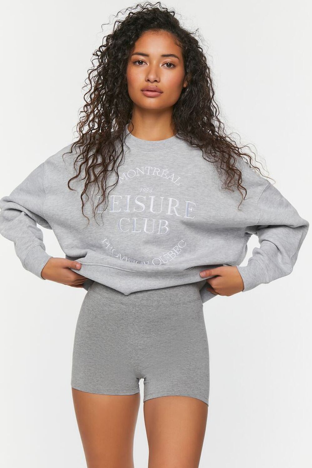 

Горячие шорты из органически выращенного хлопка Forever 21, серый