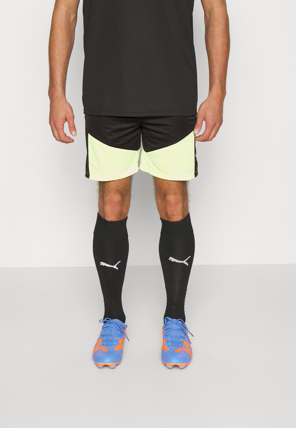 

Спортивные шорты Puma