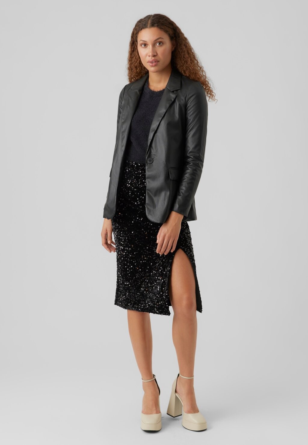 

Куртка из синтетической кожи Vero Moda Petite VMLOVE LOVE COATED JACKET, черный