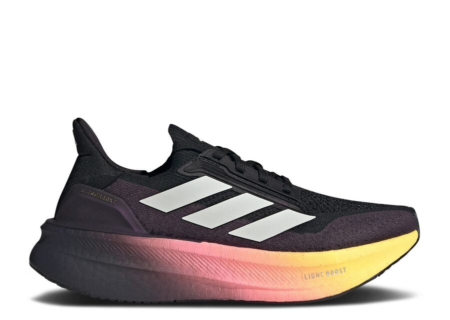 

Кроссовки adidas Wmns Ultraboost 5X, цвет 2024 Athlete Pack