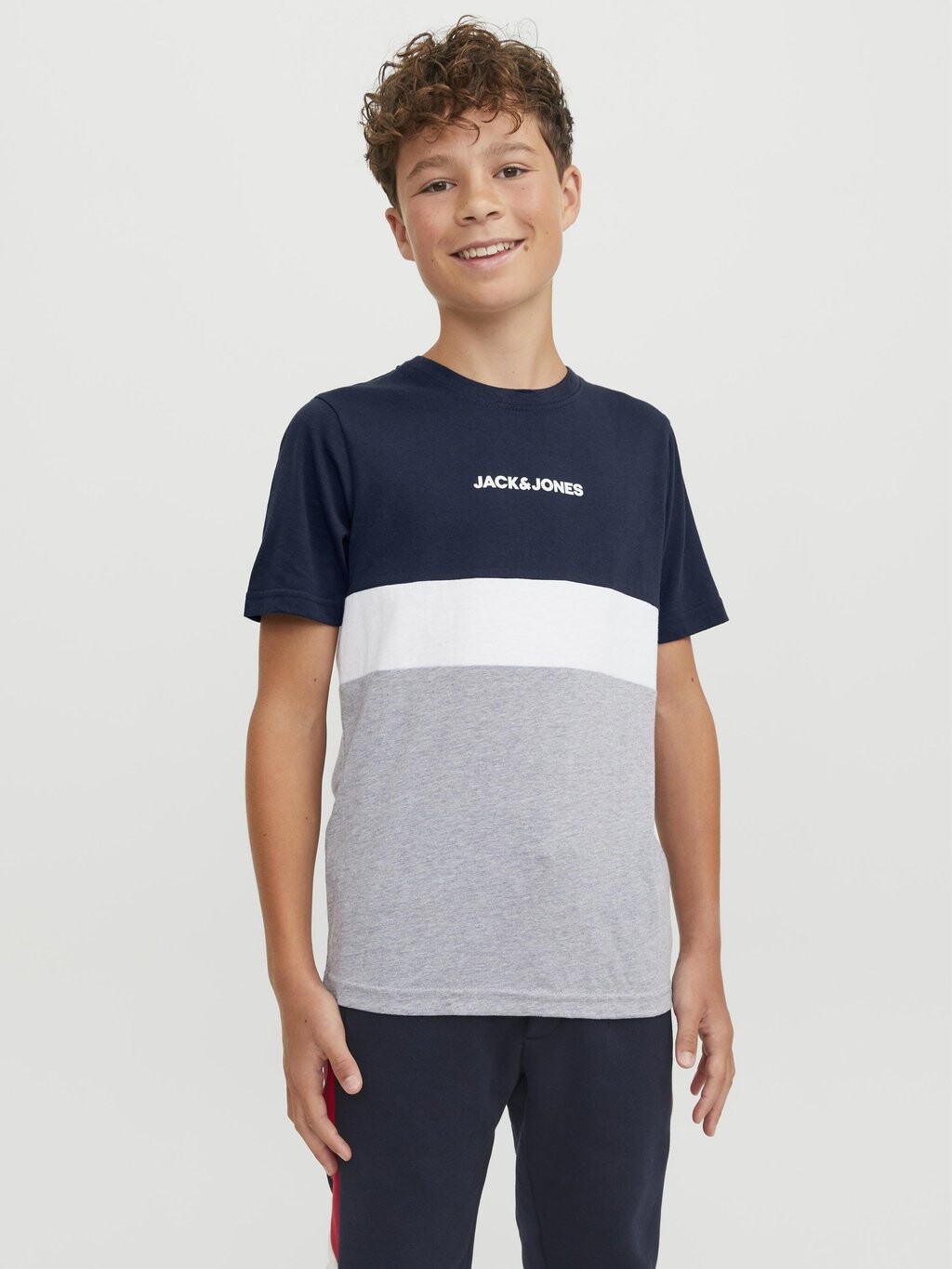 

Футболка с принтом JJEREID BLOCKING TEE Jack & Jones Junior, цвет navy blazer