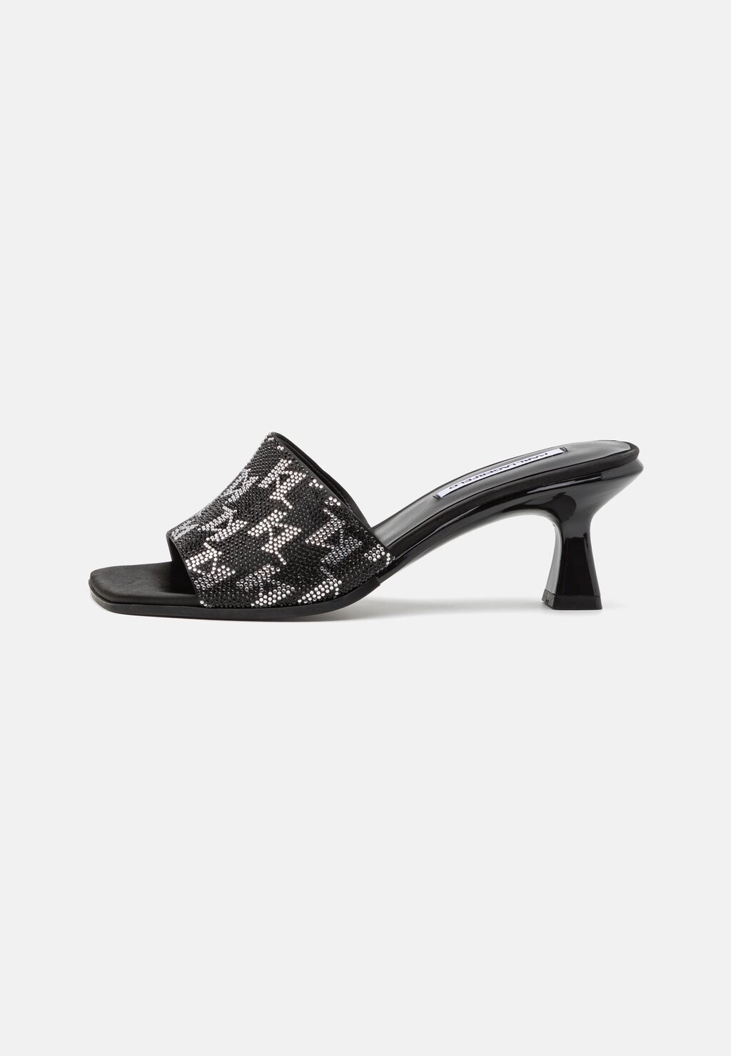 

Тапочки Panache Ii Slide KARL LAGERFELD, цвет black/silver