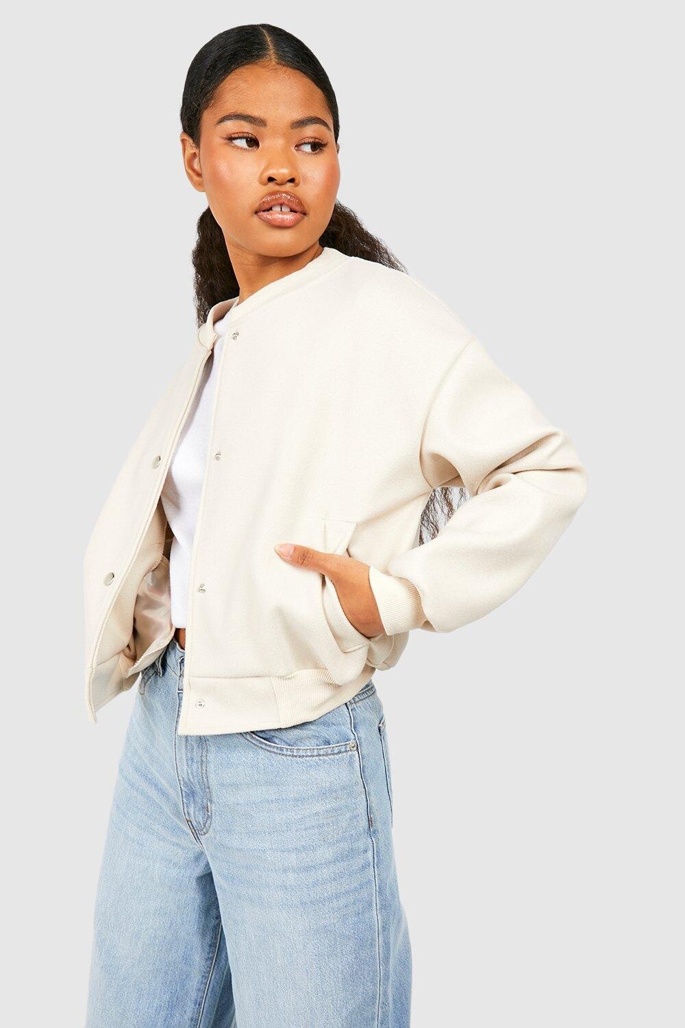 

Миниатюрный бомбер из шерсти boohoo, белый