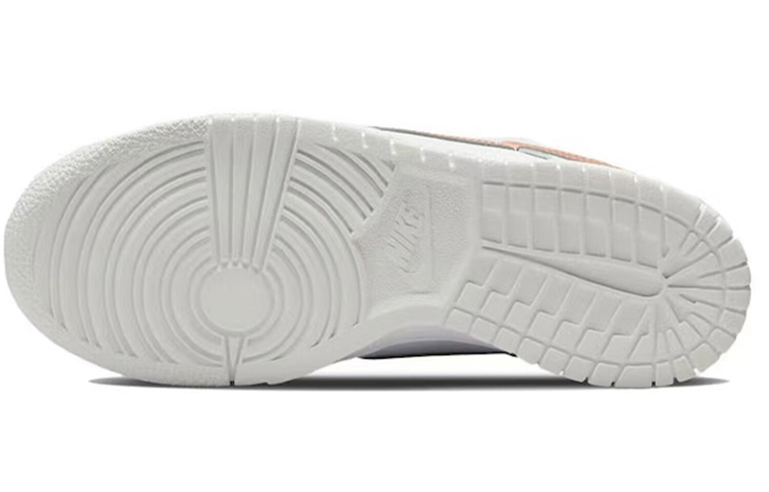 

Кроссовки Nike Dunk Skateboarding Shoes Women's Low-top Rouge Campeche/Brun, коричневый
