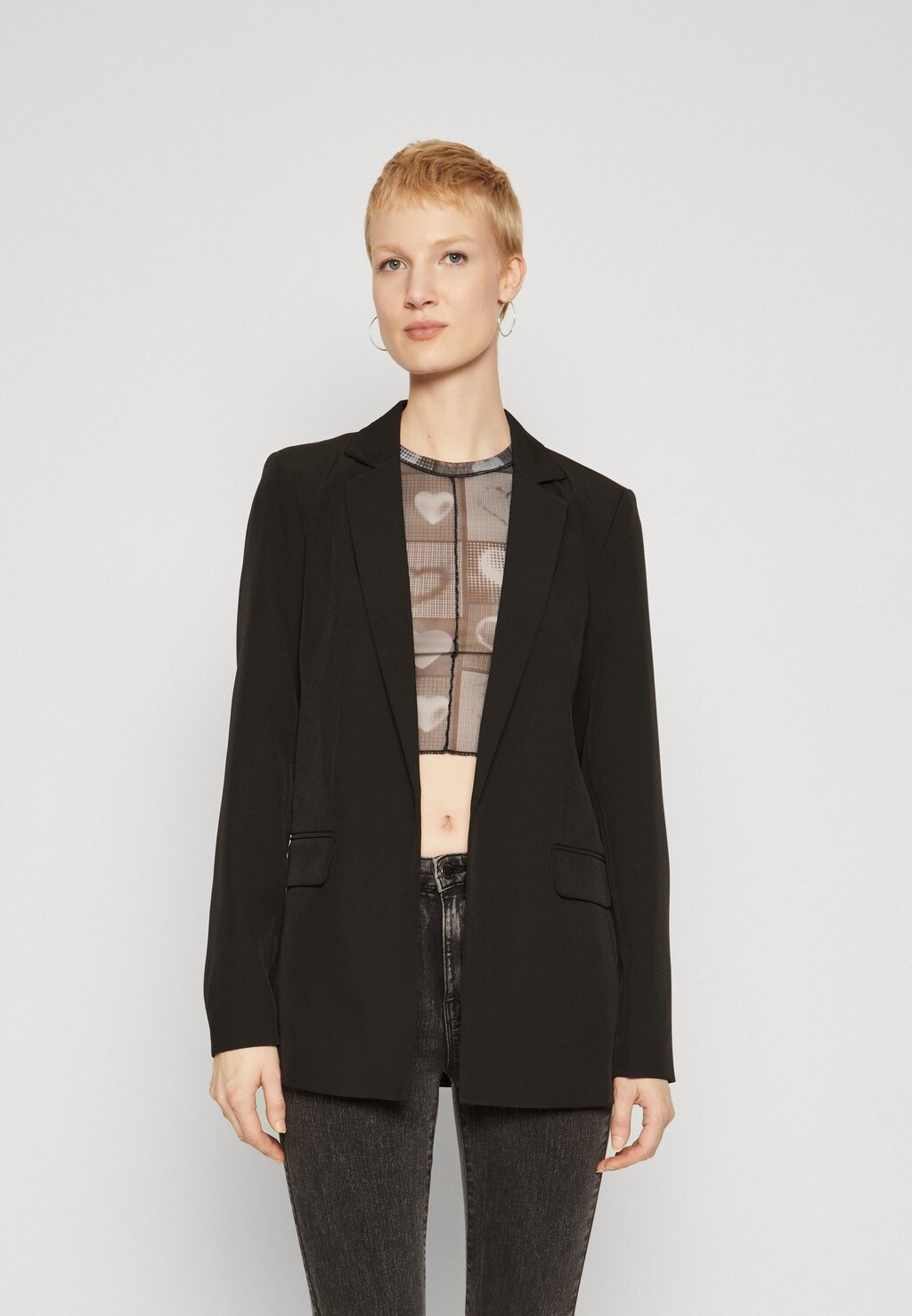 

Короткое пальто ONLELLY LIFE LOOSE BLAZER ONLY Tall, черный